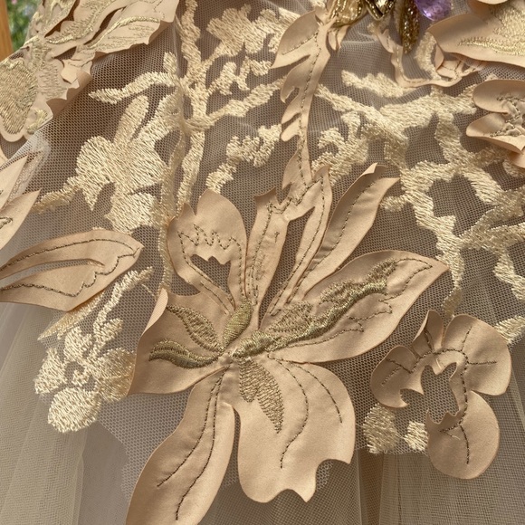 Lazaro Style 3750 Wedding Gown - Picture 4 of 14